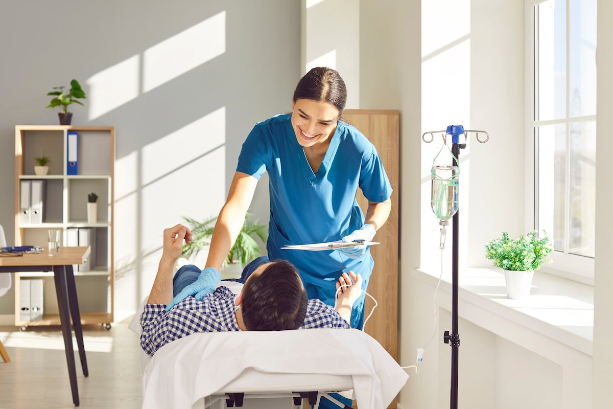 Stelara (ustequinumabe): para que serve e como usar