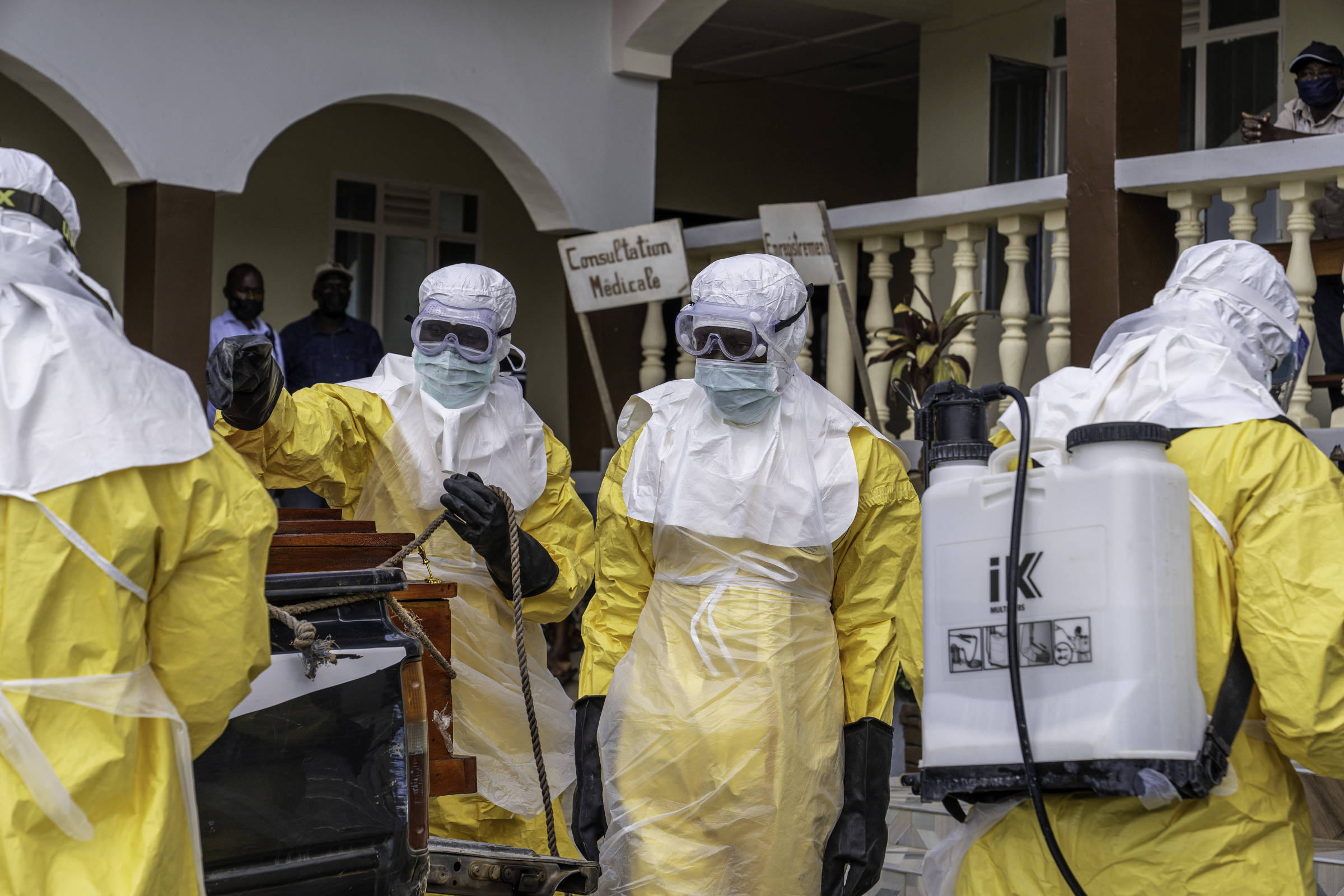 Exames apontam meningite em paciente internado no Emílio Ribas (SP) com suspeita de ebola