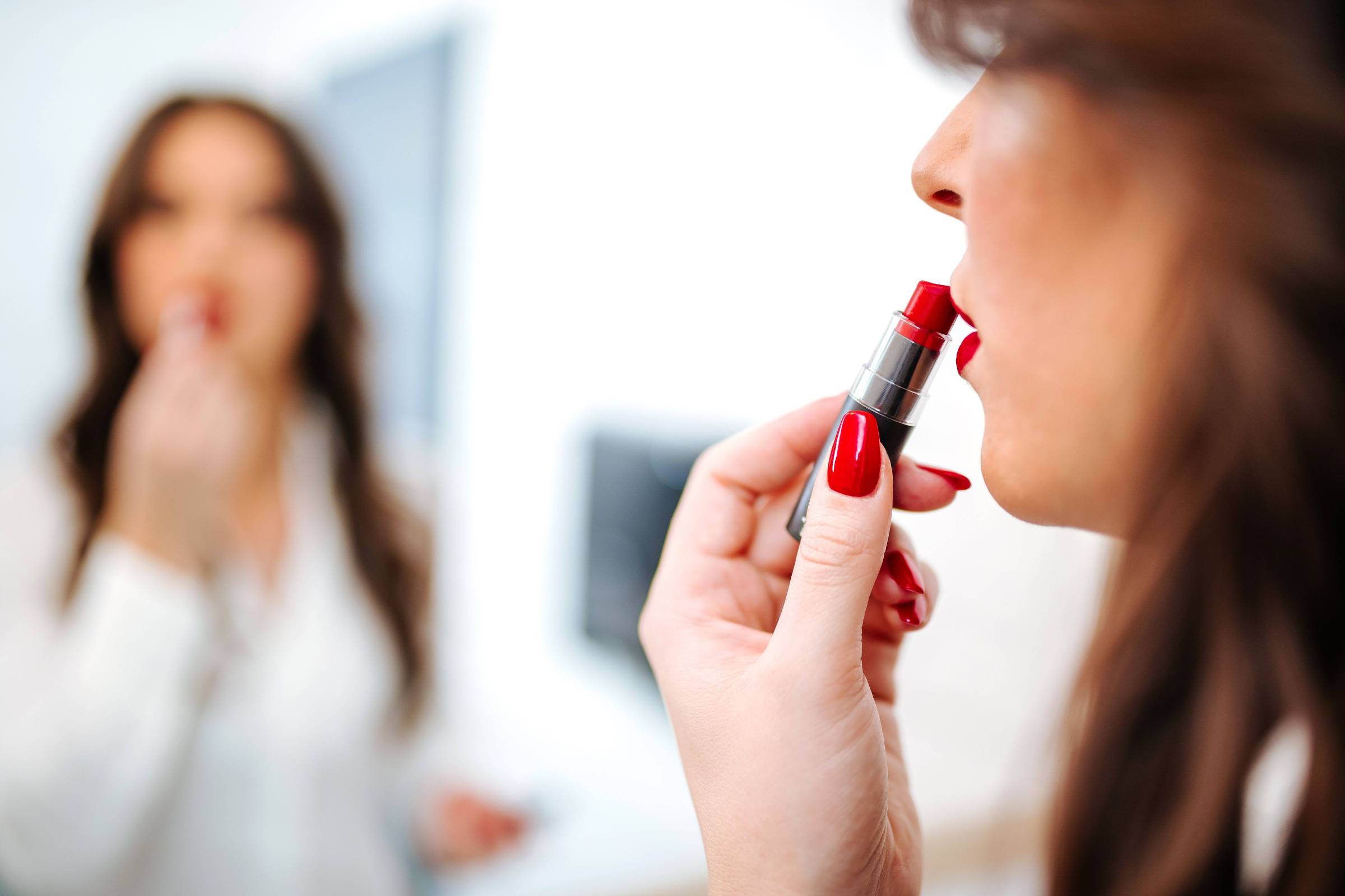 Comparar-se com outras mulheres só piora o quadro de sobrecarga, dizem psicólogas