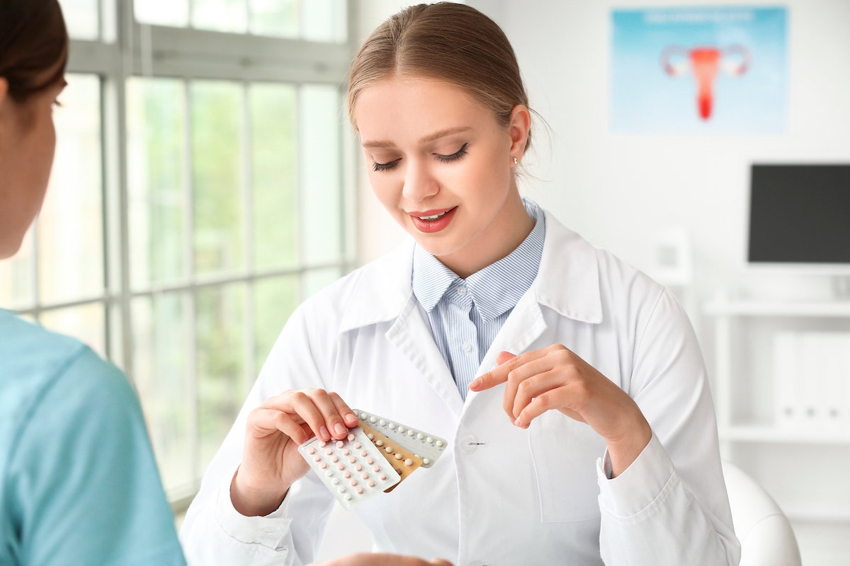 4 anticoncepcionais para acne (e quando usar)